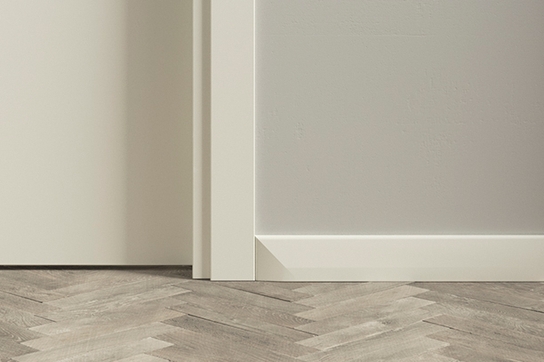 Плинтус Универсальный 75 мм